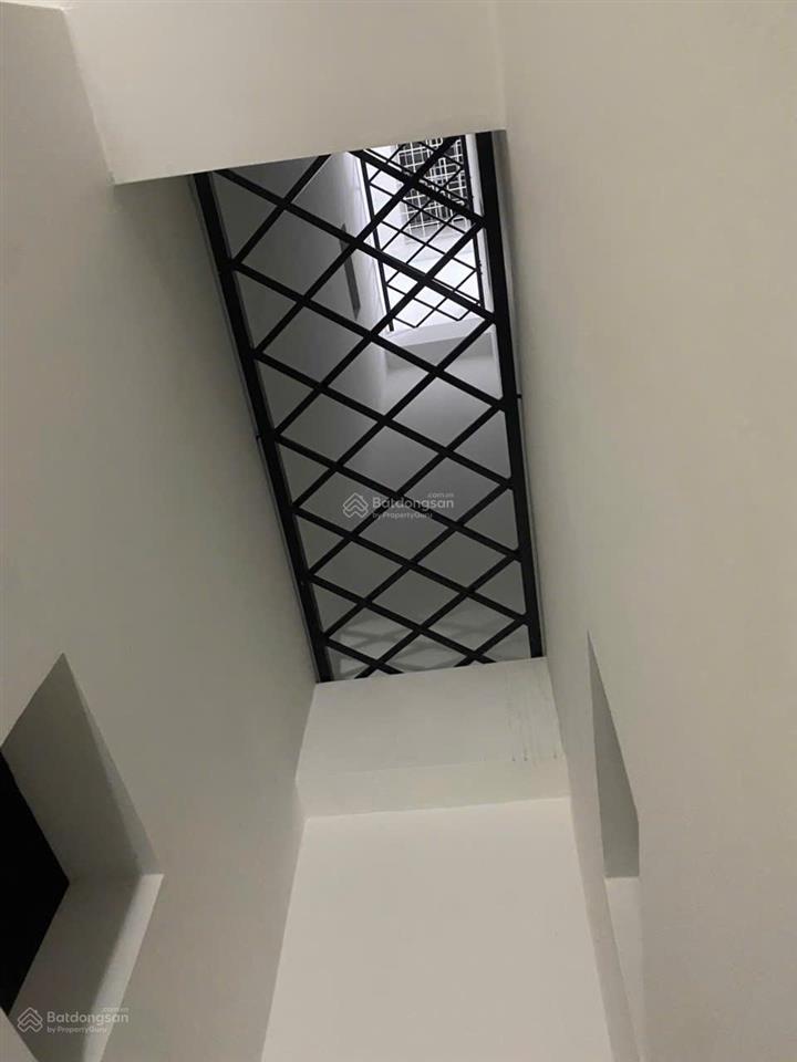 Chính chủ bán gấp nhà phố việt hưng long biên full nội thất có gara 100m2 5t thang máy nhỉnh 18 tỷ