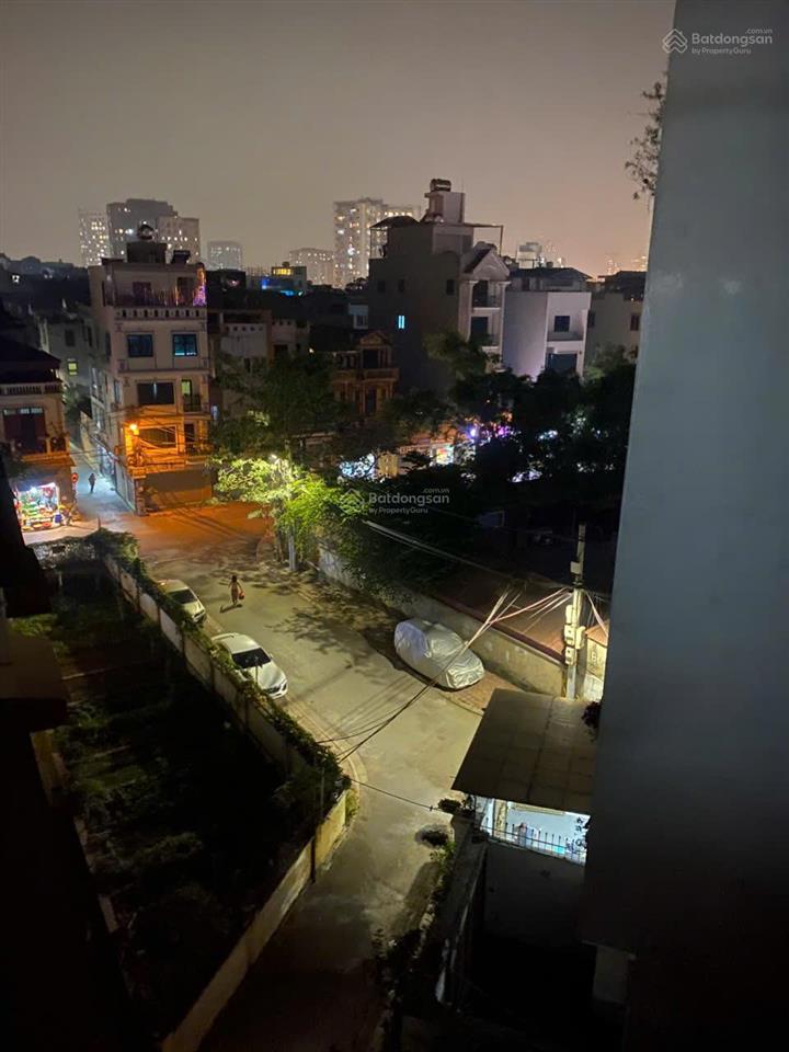 Chính chủ bán gấp nhà phố việt hưng long biên full nội thất có gara 100m2 5t thang máy nhỉnh 18 tỷ