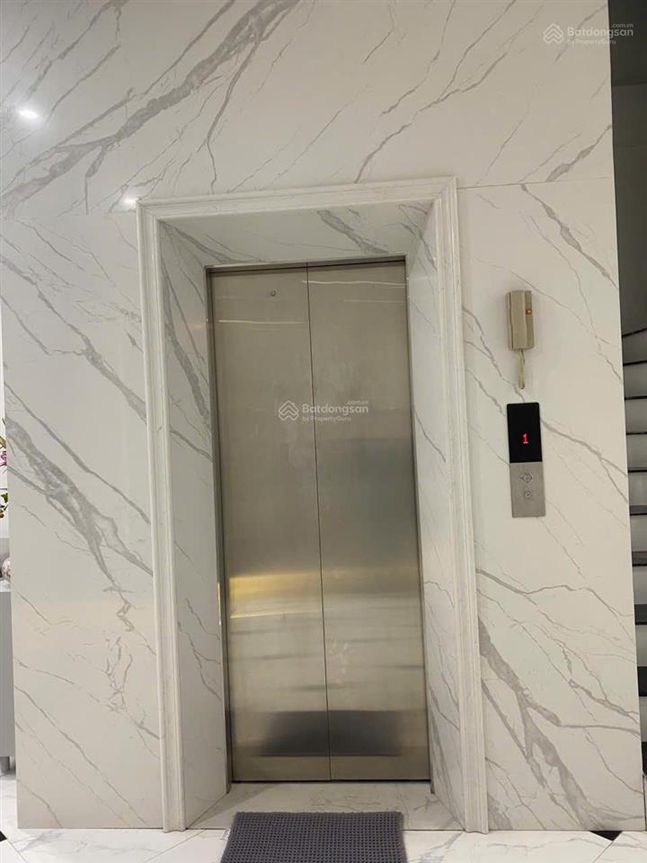 Chính chủ bán gấp nhà phố việt hưng long biên full nội thất có gara 100m2 5t thang máy nhỉnh 18 tỷ