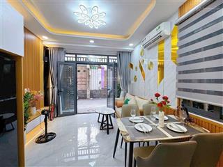 Nhà 3pn hxh thông ngay lê quang định sát phú nhuận giá 5,8tỷ.