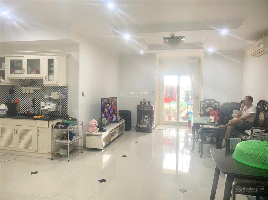 Chính chủ chung cư 312 lạc long quân 66m2, 2pn,2wc, q11 tphcm.