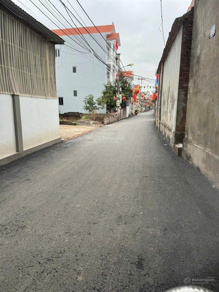 Chính chủ cần tiền trả nợ bán gấp lô đất 2 mặt thoáng, giá siêu hời