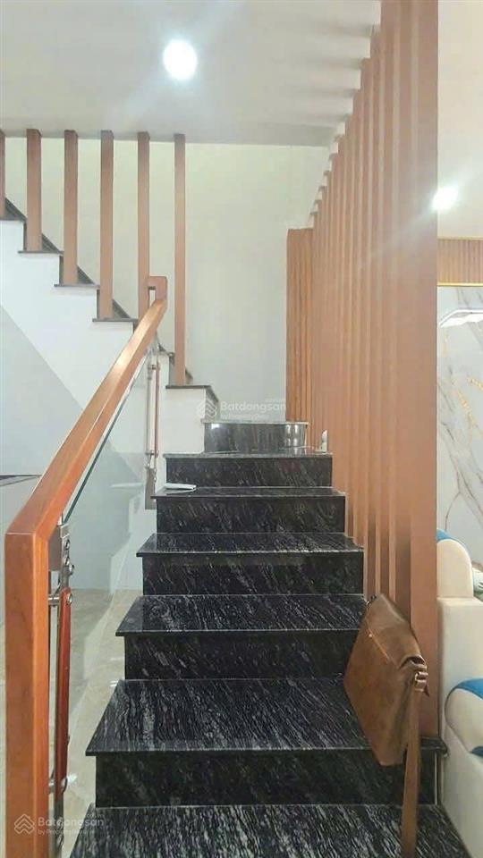 Bán nhà xây mới hẻm 372 tùng thiện vương p13 q8