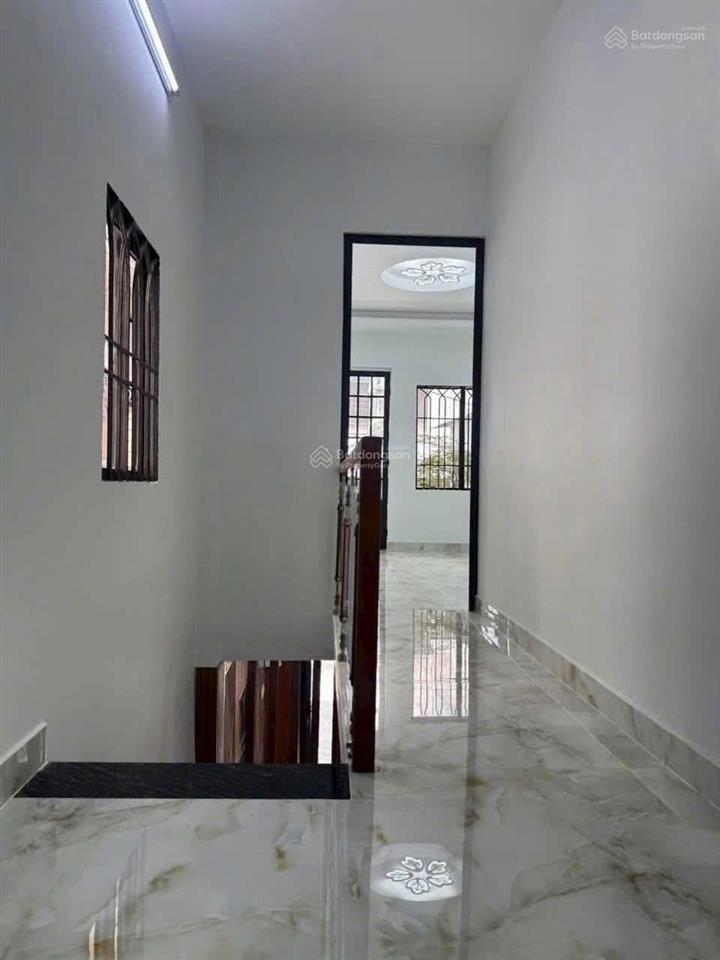 Bán nhà xây mới hẻm 372 tùng thiện vương p13 q8