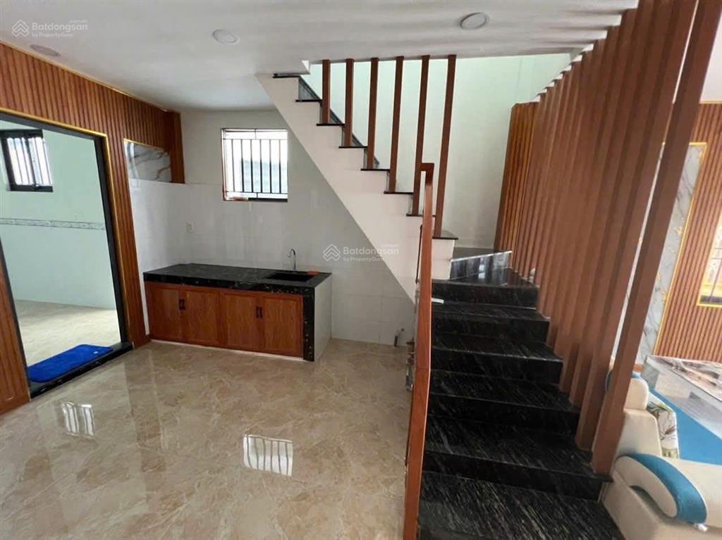 Bán nhà xây mới hẻm 372 tùng thiện vương p13 q8