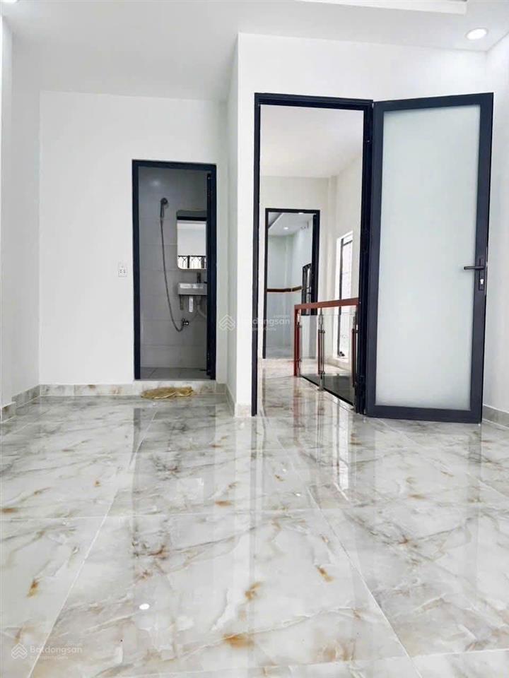 Bán nhà xây mới hẻm 372 tùng thiện vương p13 q8