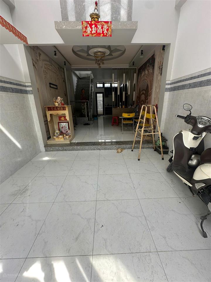 Bán nhà lầu kiên cố hẻm xe hơi đường bùi minh trực p5 q8