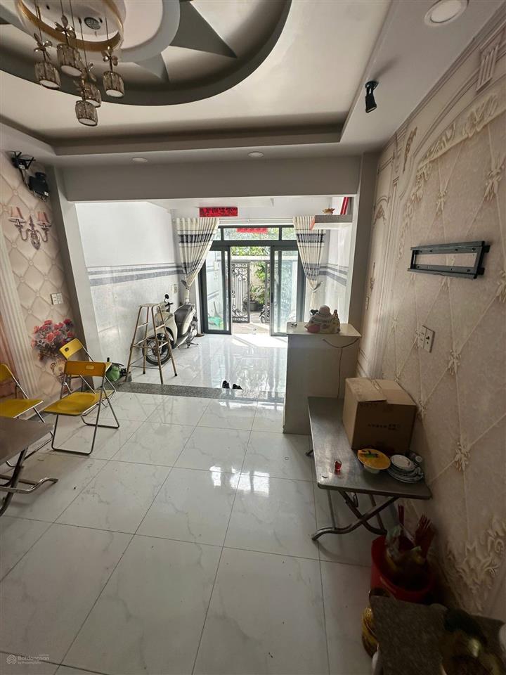 Bán nhà lầu kiên cố hẻm xe hơi đường bùi minh trực p5 q8