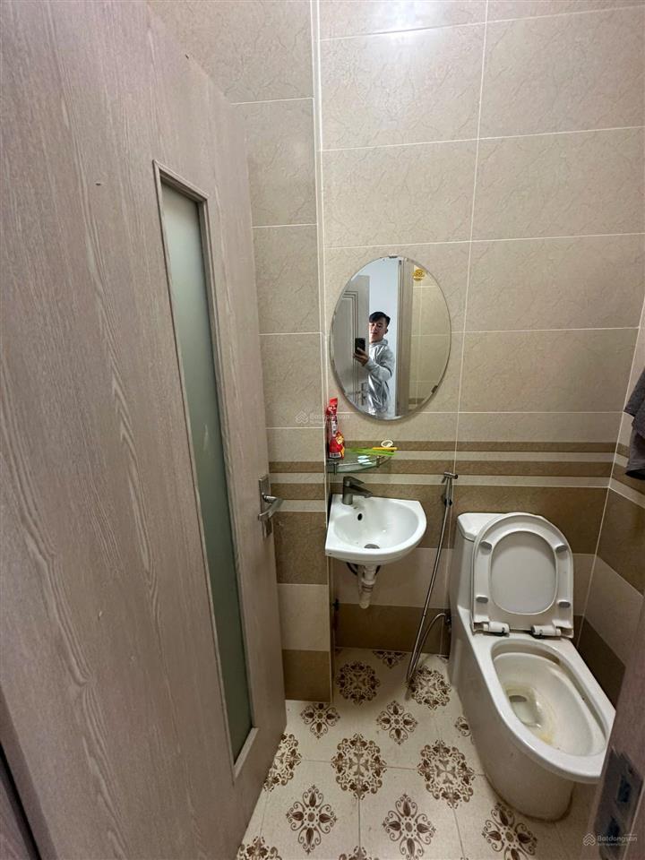 Bán nhà lầu kiên cố hẻm xe hơi đường bùi minh trực p5 q8