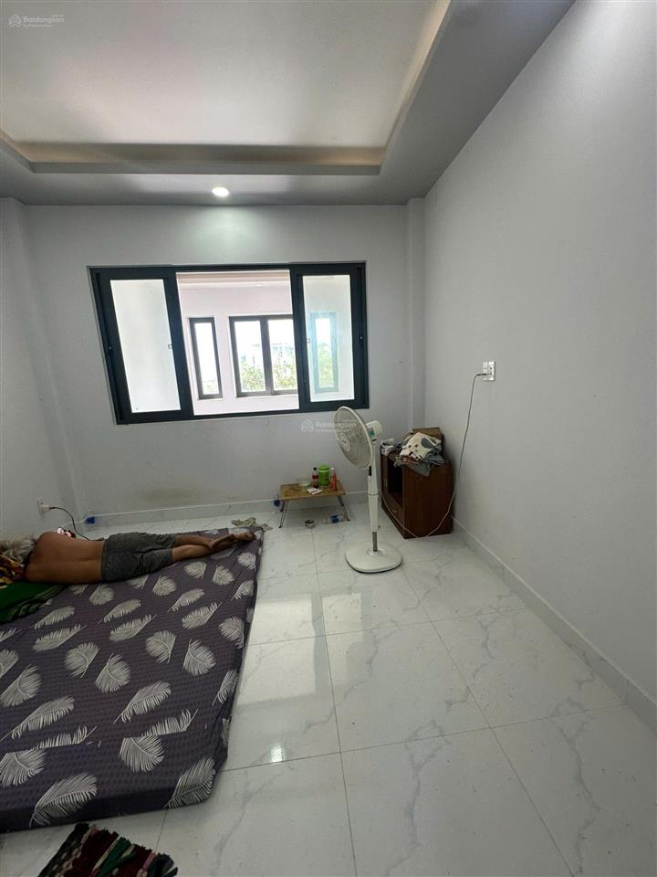 Bán nhà lầu kiên cố hẻm xe hơi đường bùi minh trực p5 q8