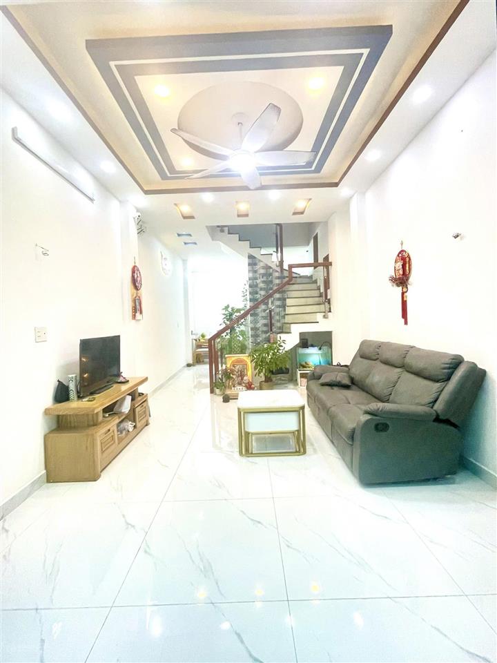 Bán nhà đẹp mua 1 được 2 hẻm rộng thoáng tám danh, p4, q8