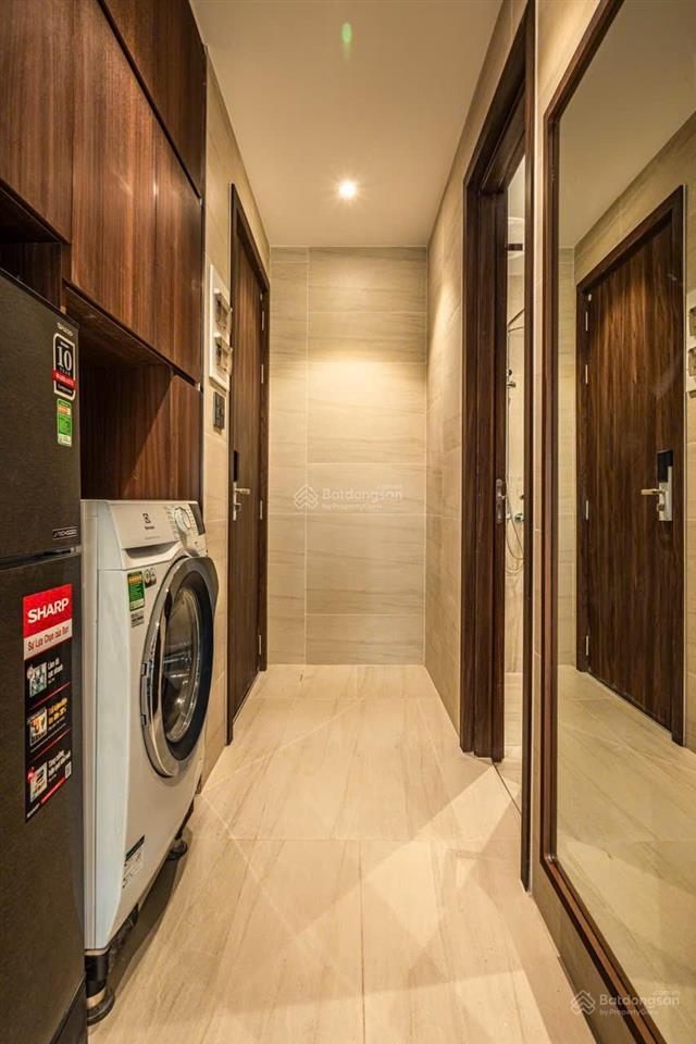 Cho thuê chdv 30m2 bancol riêng ngay trung tâm q3