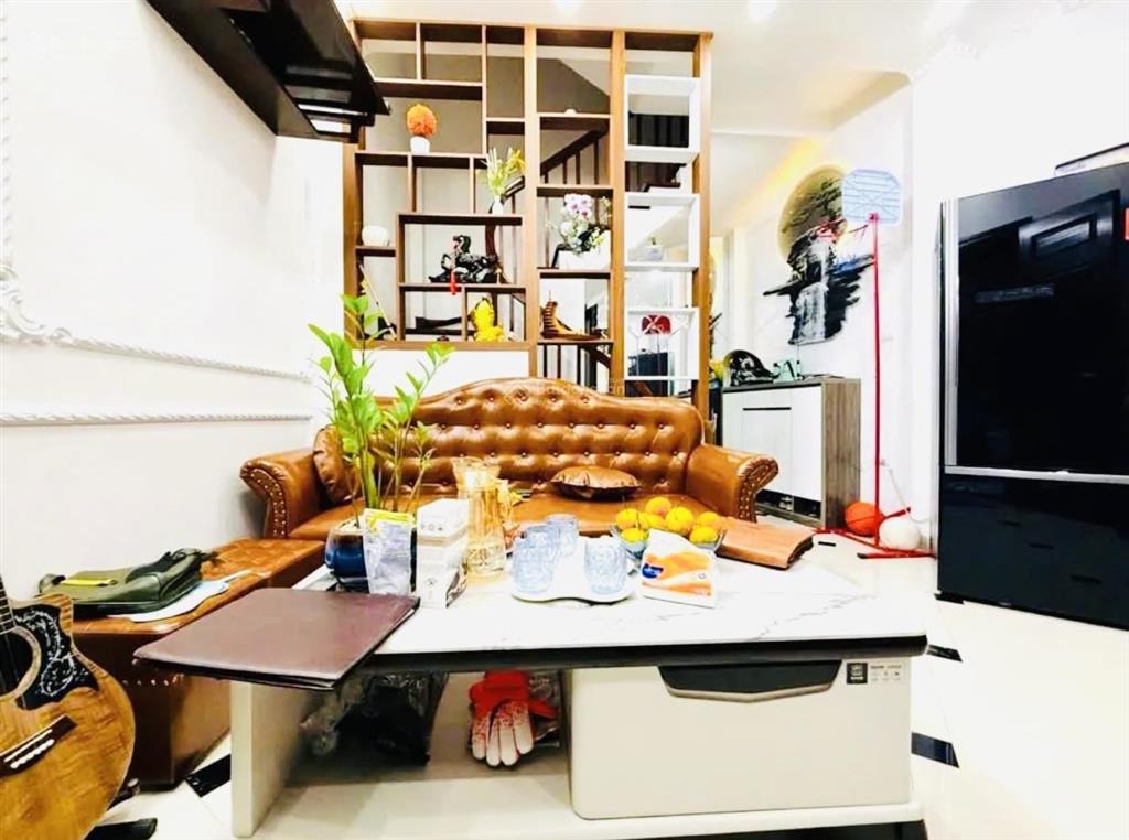 Siêu phẩm trần cung 30m2 x5 tầng, mặt tiền 8m, 10m ra ngõ oto, 50m ra đường oto lớn giá chỉ 8,5tỷ