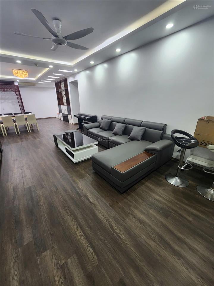 Chính chủ bán 3 ngủ mulberry lane 124m2 full nội thất giá 8.9 tỷ chuẩn giá có tl