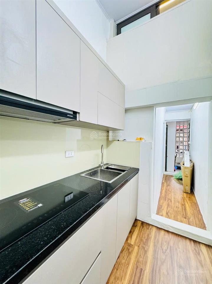 Tập thể bạch mai, tầng 2 dt 65m2, 2 ngủ, ban công thoáng, bãi ô tô, đủ công năng, tặng nội thất