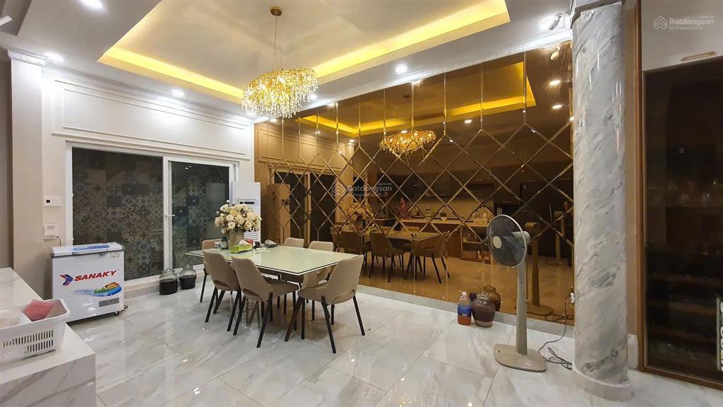 Bán biệt thự võ thị sáu 112.8m2  4 tầng  28.5 tỷ  trung tâm quận 1