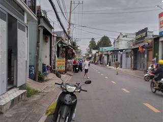 Nhà 2 tầng, hxh, 4.2 x 10m, giá  sẵn sổ