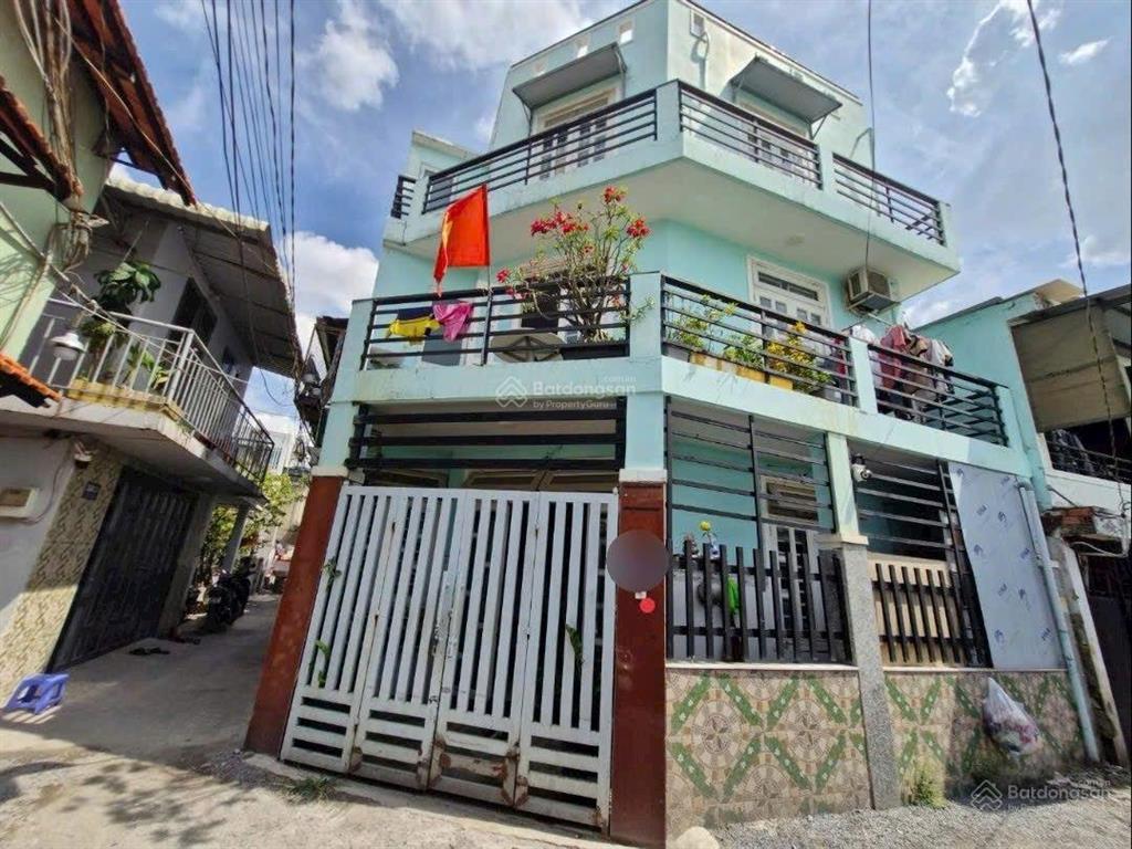 Siêu ngộp, 3 tầng, dt 40m2, nhỉnh 3 tỷ, lã xuân oai,long trường, quận 9