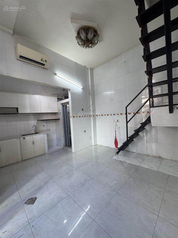 Nhà mặt tiền trần tấn  ngang 5m khủng giá chỉ 3.2 tỷ