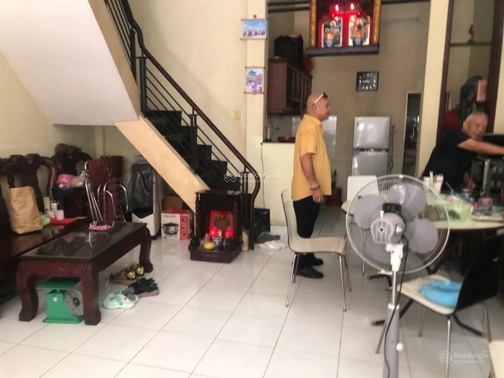 Bán gấp trong tháng  bán nhà đề thám 55.5m²  3 tầng  25.7 tỷ