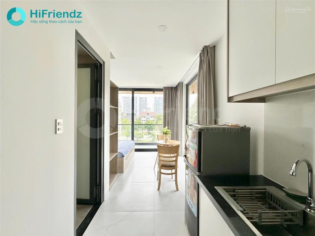 Cho thuê căn góc ban công bao quanh full nội thất, giá cả thương lượng nếu khách hàng thiện chí