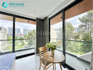 Cho thuê căn góc ban công bao quanh full nội thất, giá cả thương lượng nếu khách hàng thiện chí