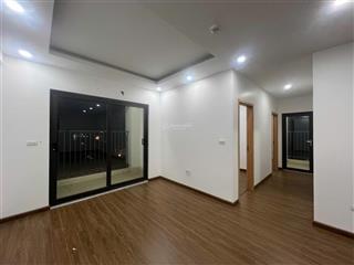 Chính chủ cần bán căn 3pn hướng nam. giá 2,2 tỷ bao phí. cần bán nhanh trong tuần