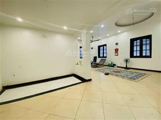 Nhà đẹp phố từ hoa, tây hồ  phân lô ô tô tránh, 200m2 mt 11m giá 74 tỷ có thương lượng