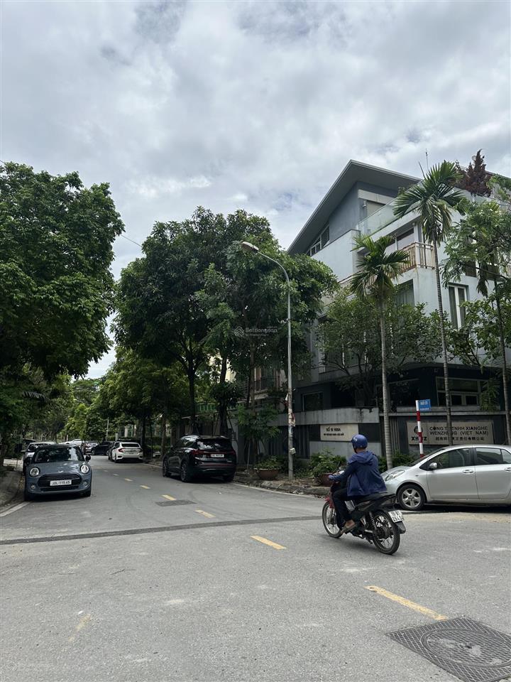 Bán nhà biệt thự 200m2 tại yên hòa, cầu giấy, hà nội, giá 75 tỷ, tell 0934 455 *** mr biên