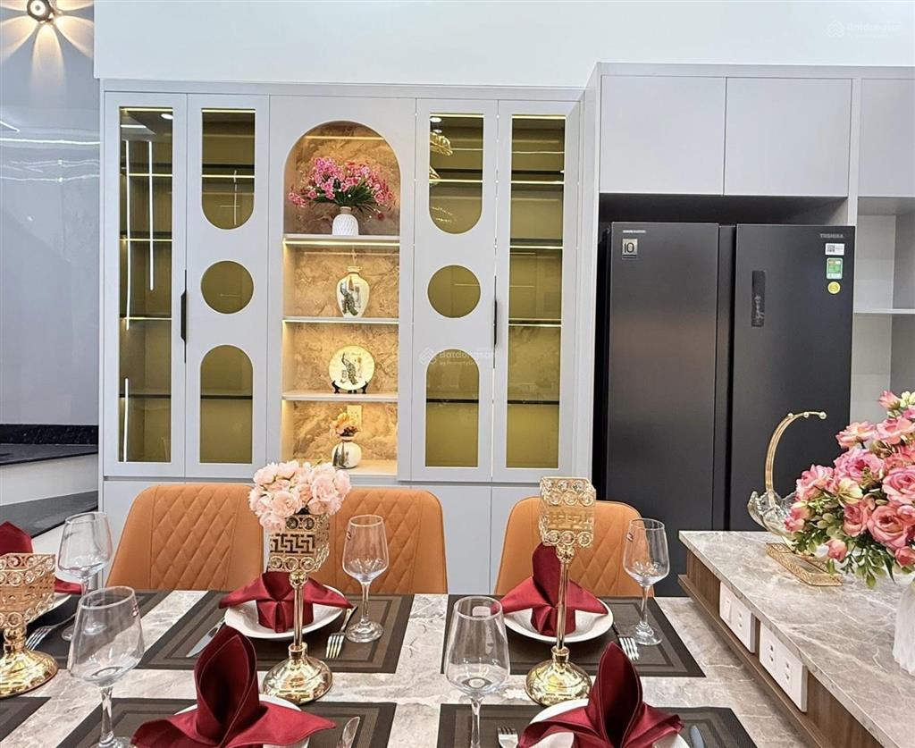 Bán gấp nhà đ.quang trungq.gò vấp.giá bán 3tỷ530tr/72m2,cho thuê 15tr/tháng.gần chợ hạnh thông tây