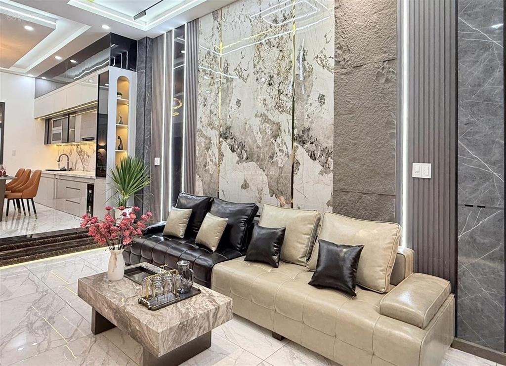 Bán gấp nhà đ.quang trungq.gò vấp.giá bán 3tỷ530tr/72m2,cho thuê 15tr/tháng.gần chợ hạnh thông tây