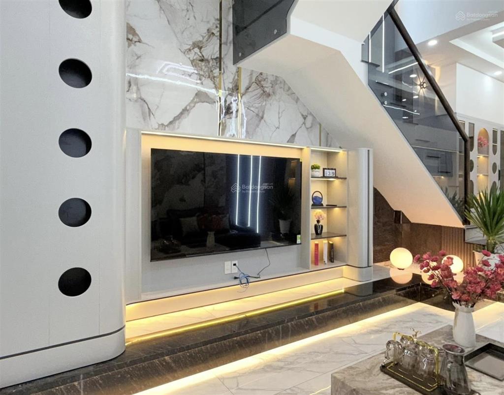 Bán gấp nhà đ.quang trungq.gò vấp.giá bán 3tỷ530tr/72m2,cho thuê 15tr/tháng.gần chợ hạnh thông tây