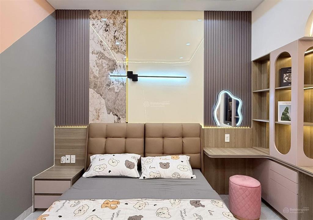 Bán gấp nhà đ.quang trungq.gò vấp.giá bán 3tỷ530tr/72m2,cho thuê 15tr/tháng.gần chợ hạnh thông tây