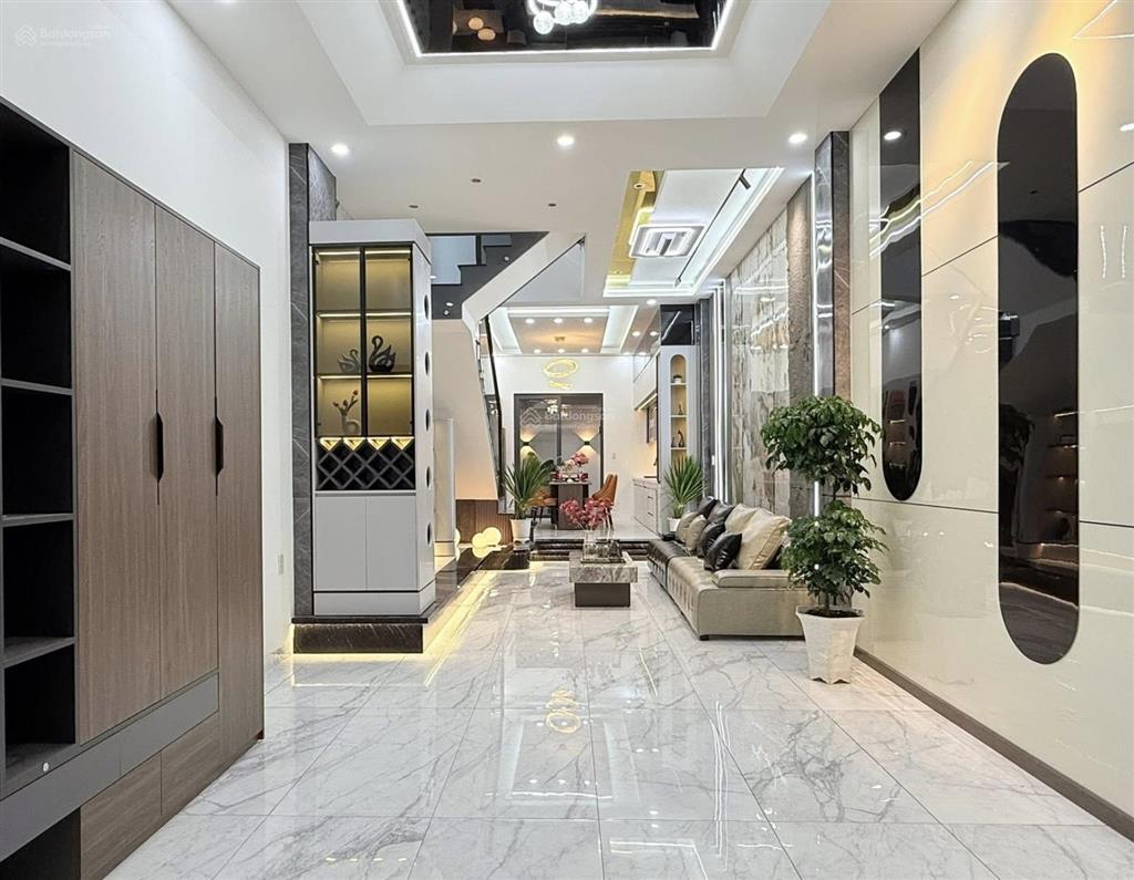 Bán gấp nhà đ.quang trungq.gò vấp.giá bán 3tỷ530tr/72m2,cho thuê 15tr/tháng.gần chợ hạnh thông tây