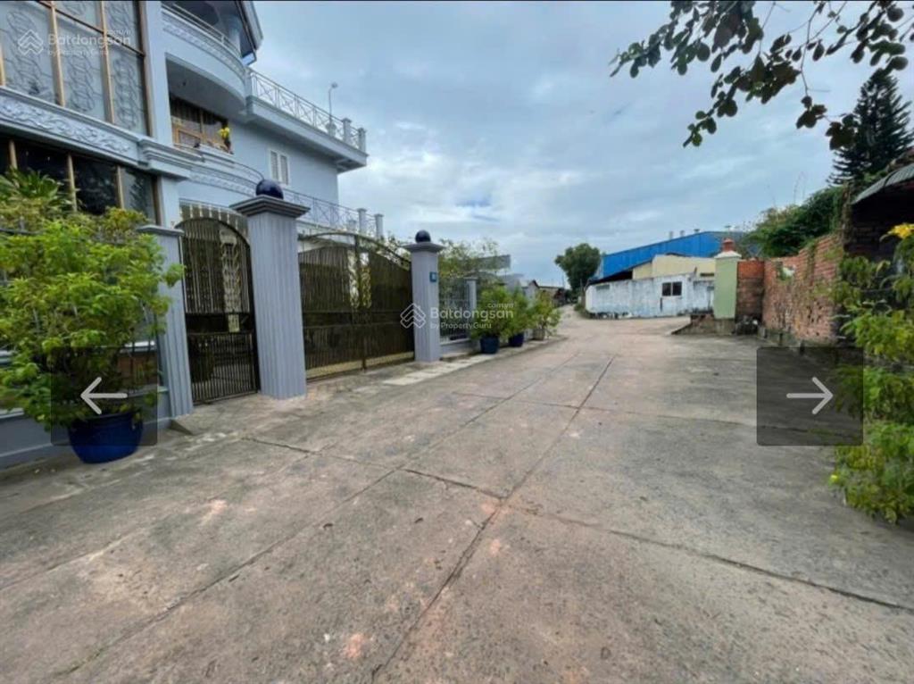 Bán đất thổ cư ngay ngã tư đất thánh