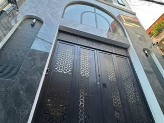 Bán tòa chung cư mini 32 phòng dòng tiền khủng 120tr/tháng. gần trường đại học 40k sv, vin ocp