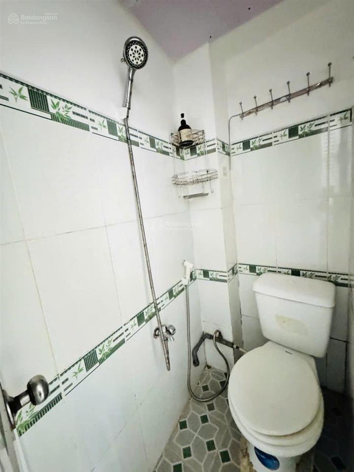 Nhà nhỏ 2 lầu sổ riêng nguyễn kiệm sát phạm văn đồng gv có hh gt