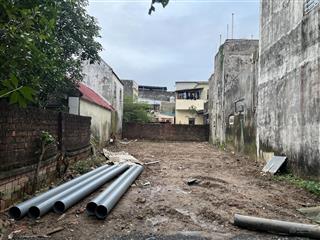 Bán đất kiệt oto đông hoà  ngay phan văn đáng 