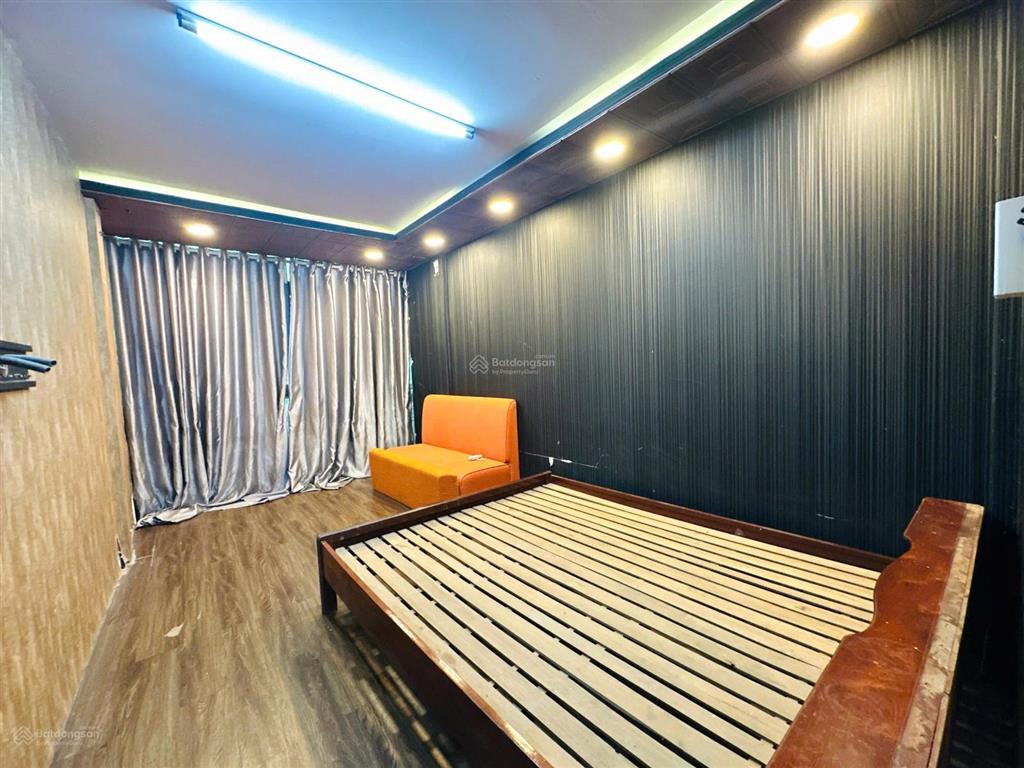 Nhà 122/22 4 tầng btct xô viết nghệ tĩnh  cách q1 1 phút đi bộ  nhỉnh 6 tỷ