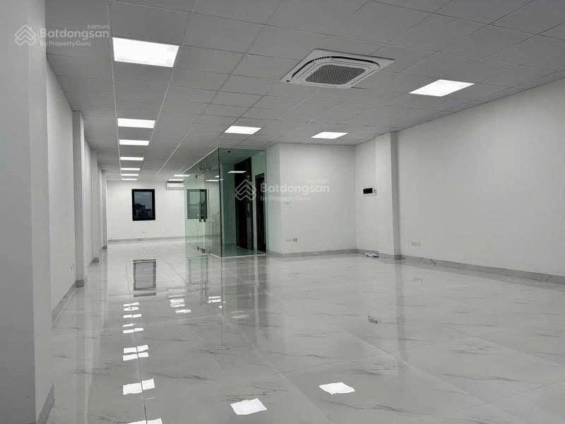 Bán toà văn phòng nguyễn xiển, 200m, 10 tầng, dòng tiền khủng 4tỷ/năm, ô tô, vỉa hè, 2 thoáng,55tỷ