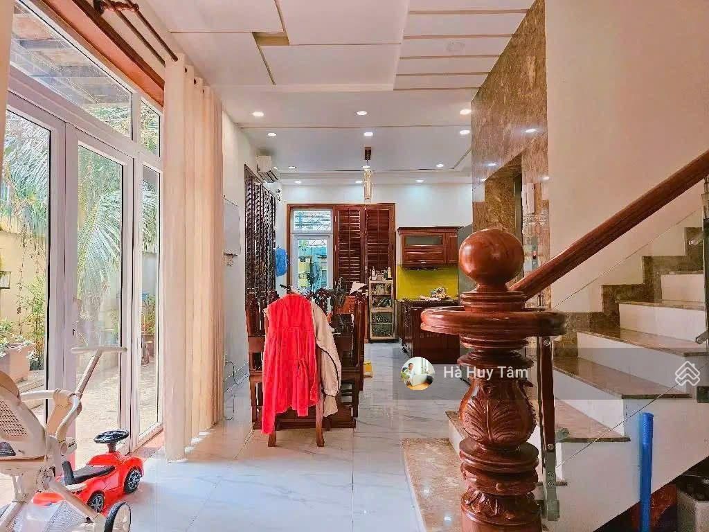 Bán biệt thự góc 2 mặt tiền kdc gia hòa 252m2 giá 23,8 tỷ