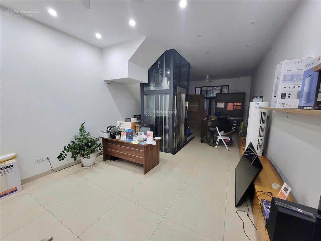 Cho thuê nhà kđt mới đại kim đường nghiêm xuân yêm, hoàng mai, 75m2, 6 tầng, thông sàn, thang máy.