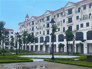 Chính chủ gửi bán căn liền kề 90m2, view công viên, biệt thự. sổ đỏ, giao dịch ngay