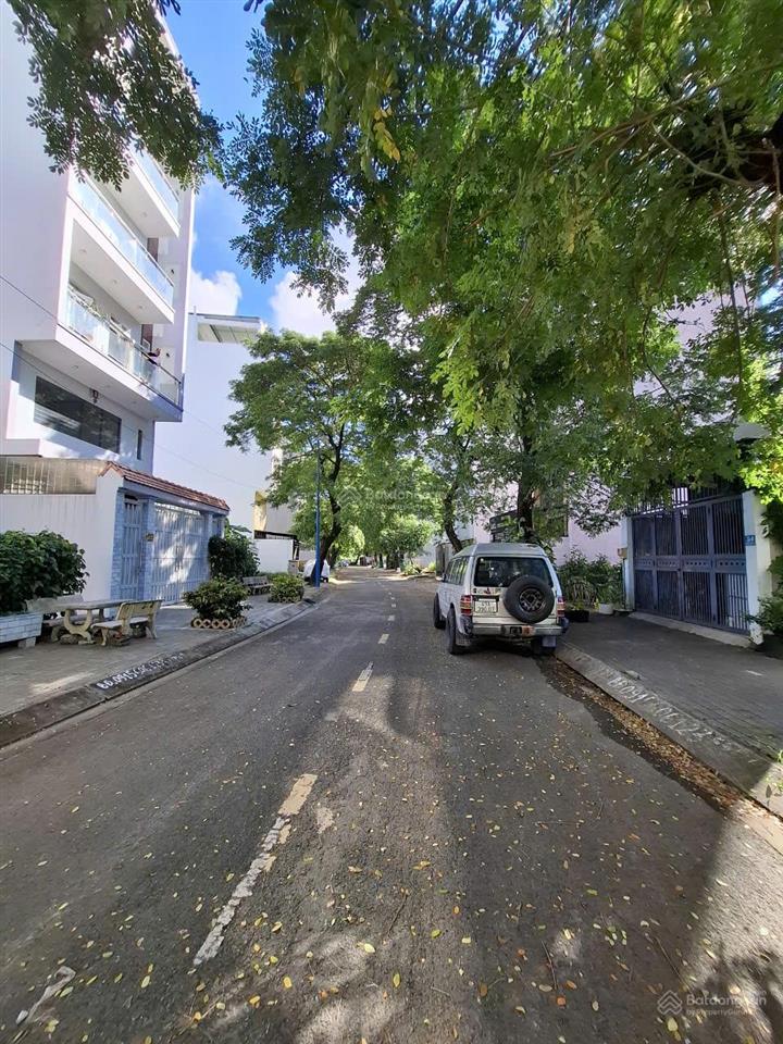 Bán nhà mặt tiền đường 72 thạnh mỹ lợi quận 2 giá 20 tỷ