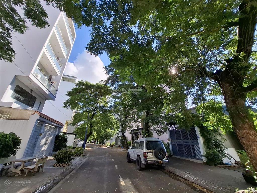 Bán nhà mặt tiền đường 72 thạnh mỹ lợi quận 2 giá 20 tỷ