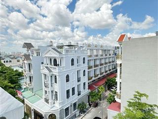 Bán đất tặng nhà cấp 4 hẻm 535 quốc lộ 13 , kdc lộc vừng sát bên cạnh phúc city