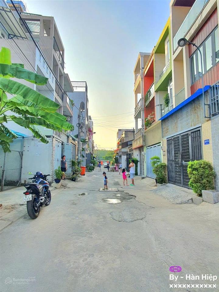 Bán đất mặt tiền hẻm 58f bưng ông thoàn, phú hữu, q9 dt  61.6m2 (4*15.3m) đường 6m