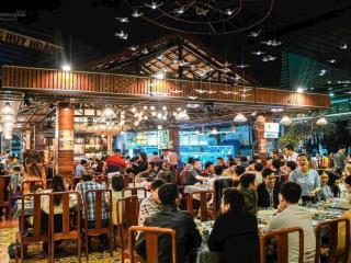 Cho thuê lô góc nhà 2 tầng ngay trung tâm thành phố, gần cầu sông hàn, dtsd 1500m2