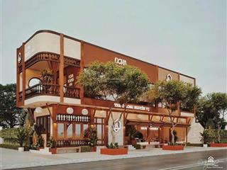 Cho thuê lô góc 2 mặt tiền đường tôn đức thắng , 1200m2 , ngang 32m , phù hợp showroom , gọi vphú