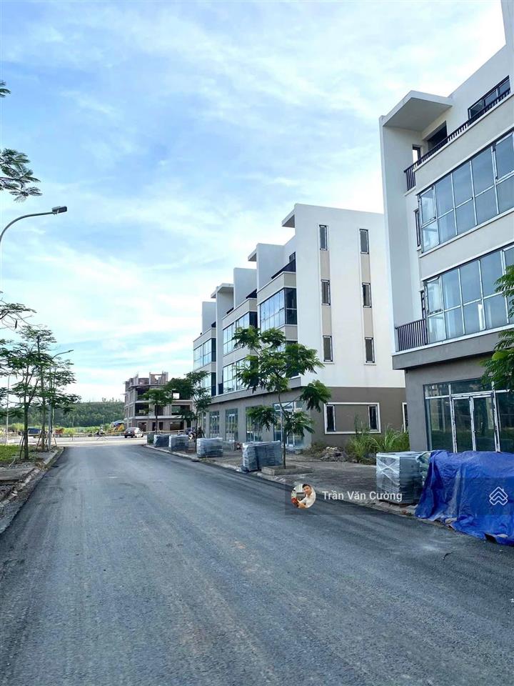 Flc tropical hạ long  đã chiết khấu 40  50%, thời điểm vàng đón sóng